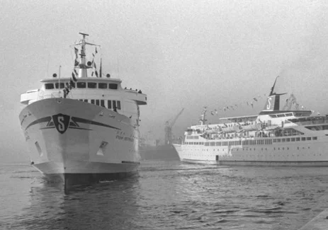 Historic black and white picture of Stena Britannica and Stena Germanica